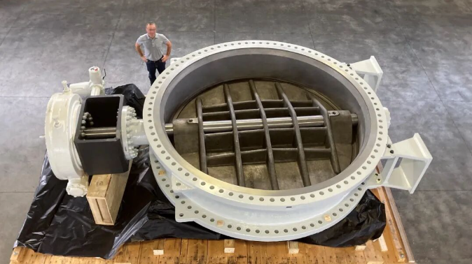 The Comeback of High-Performance Butterfly Valves: Triple-Offset Geometry and the Achievement of Zero Leakage 5 Thanks to this distinctive sealing technology, triple-offset butterfly valves have gained ground in high-performance applications, replacing globe valves and ball valves in certain services.